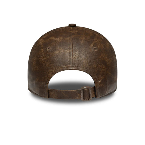 New Era Cappellino unisex in ecopelle Worn marrone