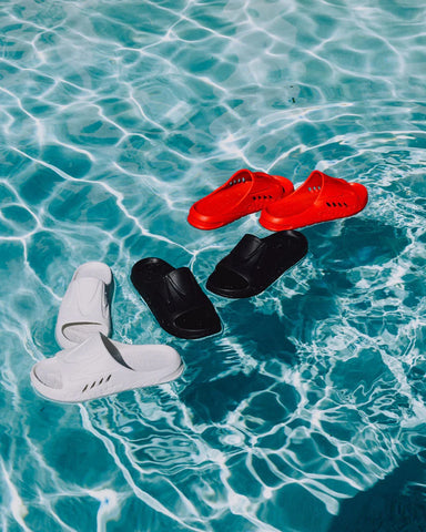 Sprayground Ciabatte in gomma unisex Shark Slide bianca