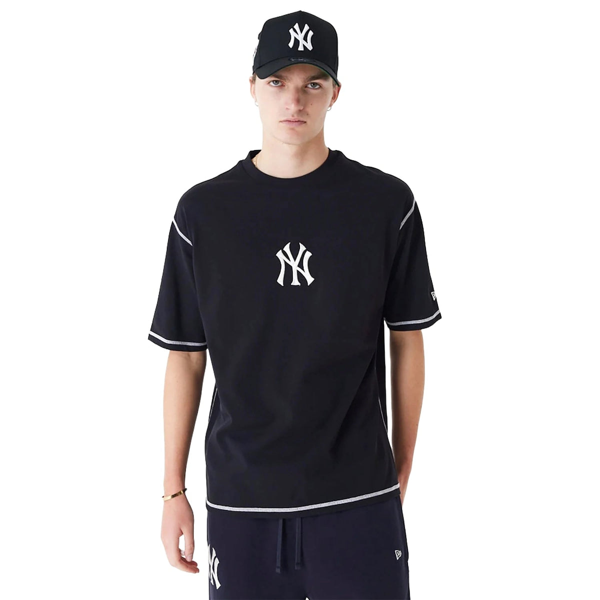 New Era Men's Oversized New York Yankees MLB World Series T-Shirt